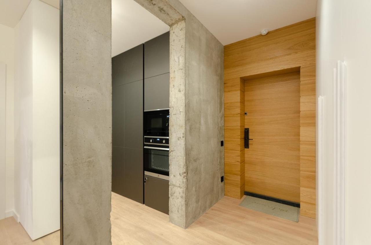 Petrovdom 12-95 Loft Apartments At Rc Kvartet, 16Г Vasyl Lypkivskyi Street Kyiv Exterior photo