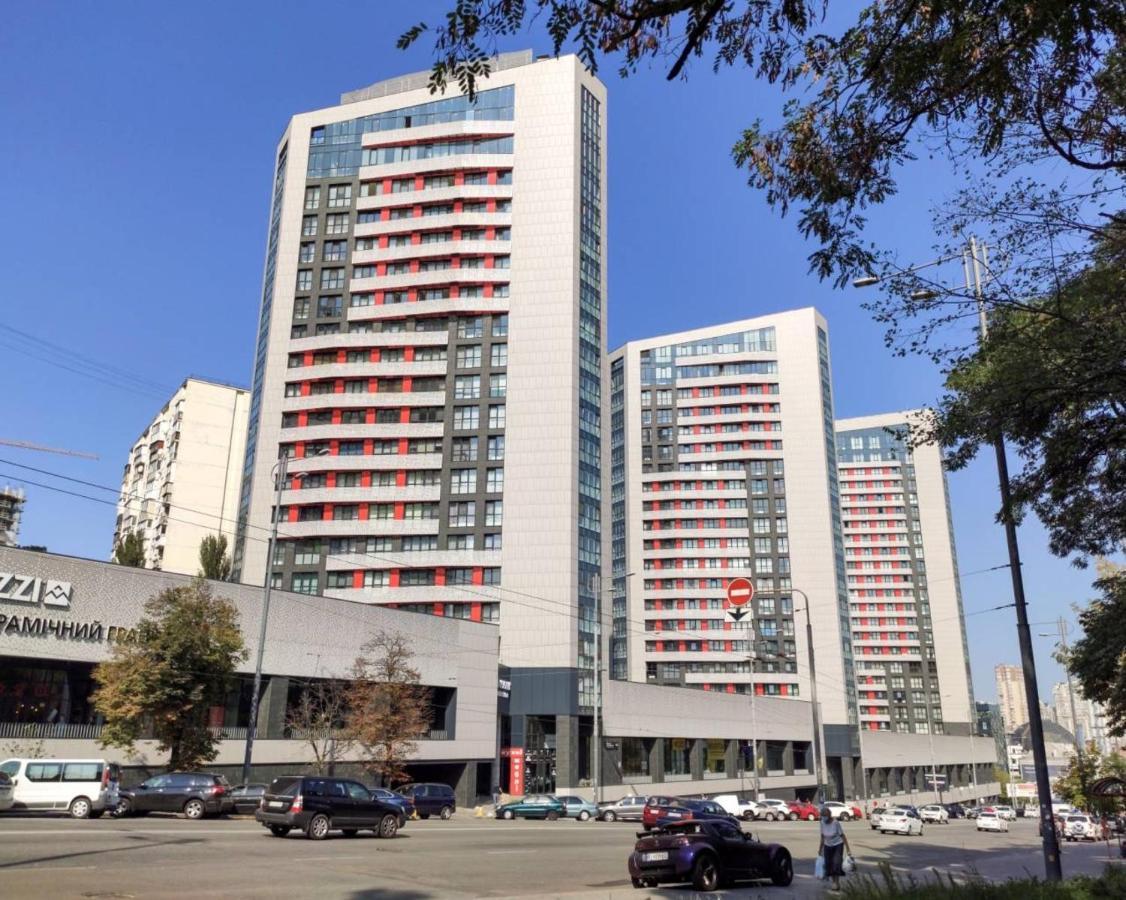 Petrovdom 12-95 Loft Apartments At Rc Kvartet, 16Г Vasyl Lypkivskyi Street Kyiv Exterior photo